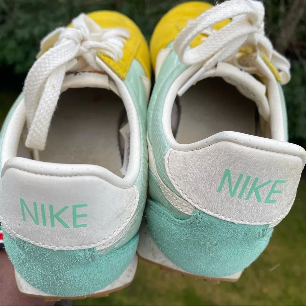 Nike Wmns Pre Montreal Racer Vintage US9.5 - Picture 5 of 11